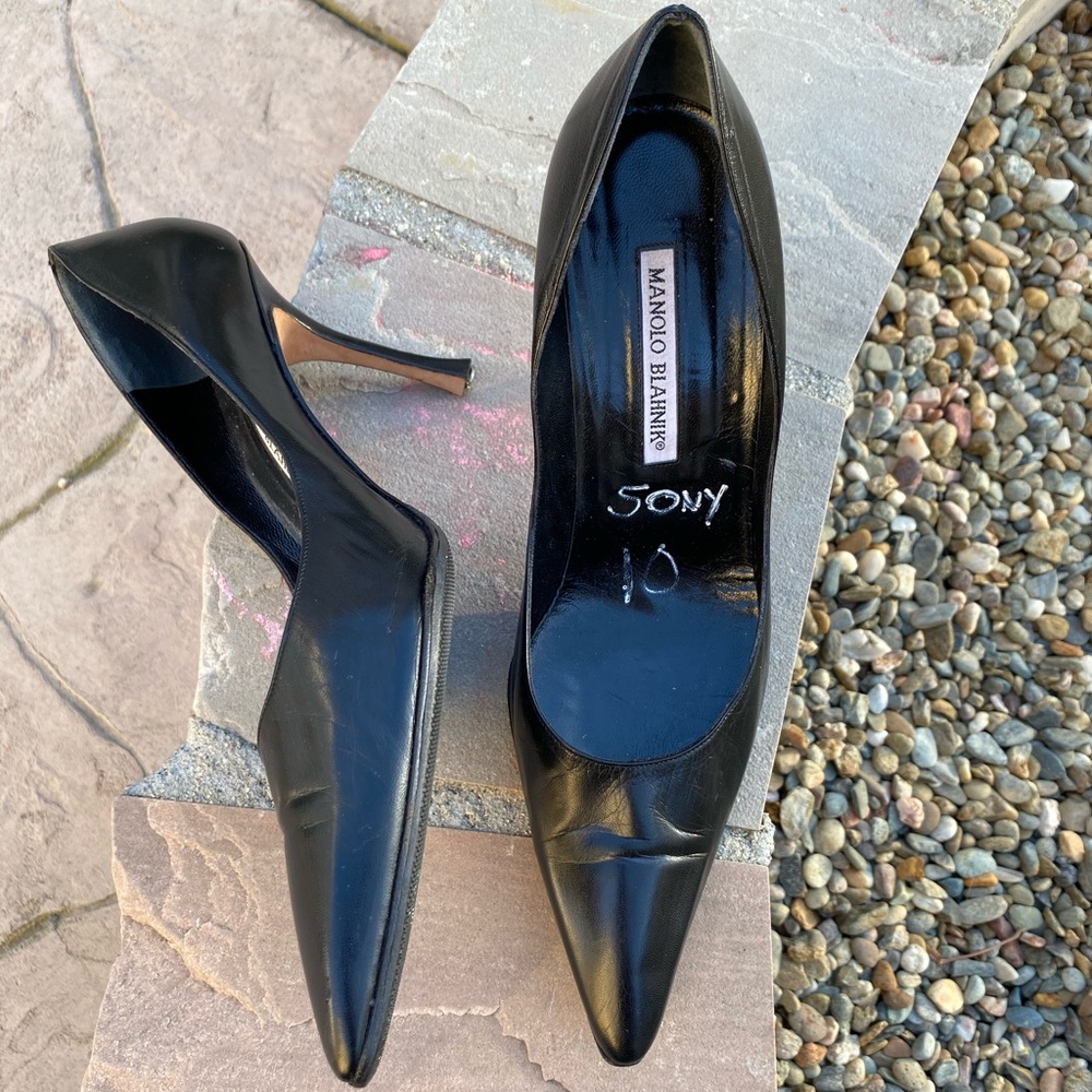 MANOLO BLAHNIK Pumps Worn on a TV Show / Movie